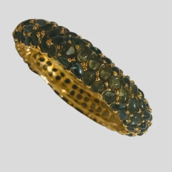 Kenneth Jay Lane this bangle consists of oval-shaped dark bluish crystals - Picture 7 of 9